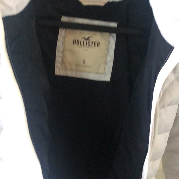 White Hollister jacket - Picture 5 of 6